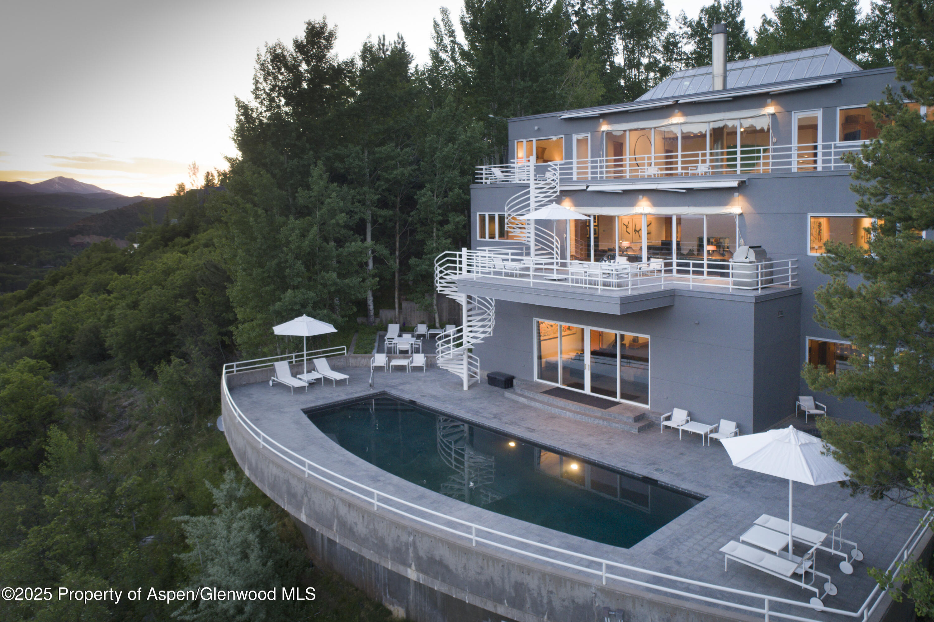 319 Ridge Road Aspen, CO 81612 - Photo 2 of 5 4-319Ridge_HiRes016