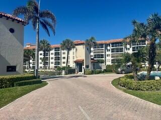 2871 North Ocean Boulevard, Unit V457 Boca Raton, FL 33431 - Photo 4 of 42 SAN REMO ENTRANCE