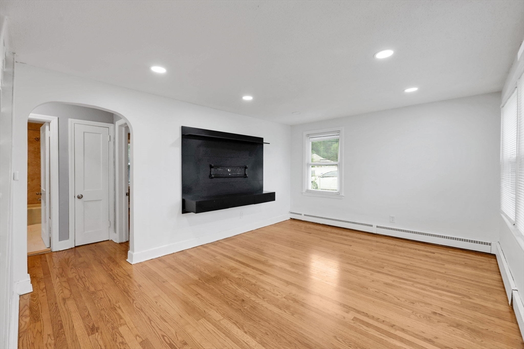 38 Tinkham Road Springfield, MA 01129 - Photo 14 of 34