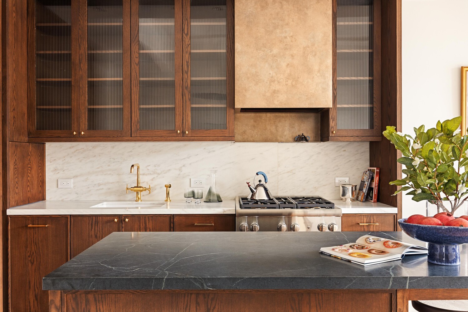 127 Kent Avenue, Unit 3F Brooklyn, NY 11249 - Photo 20 of 31 a kitchen with a sink and a stove