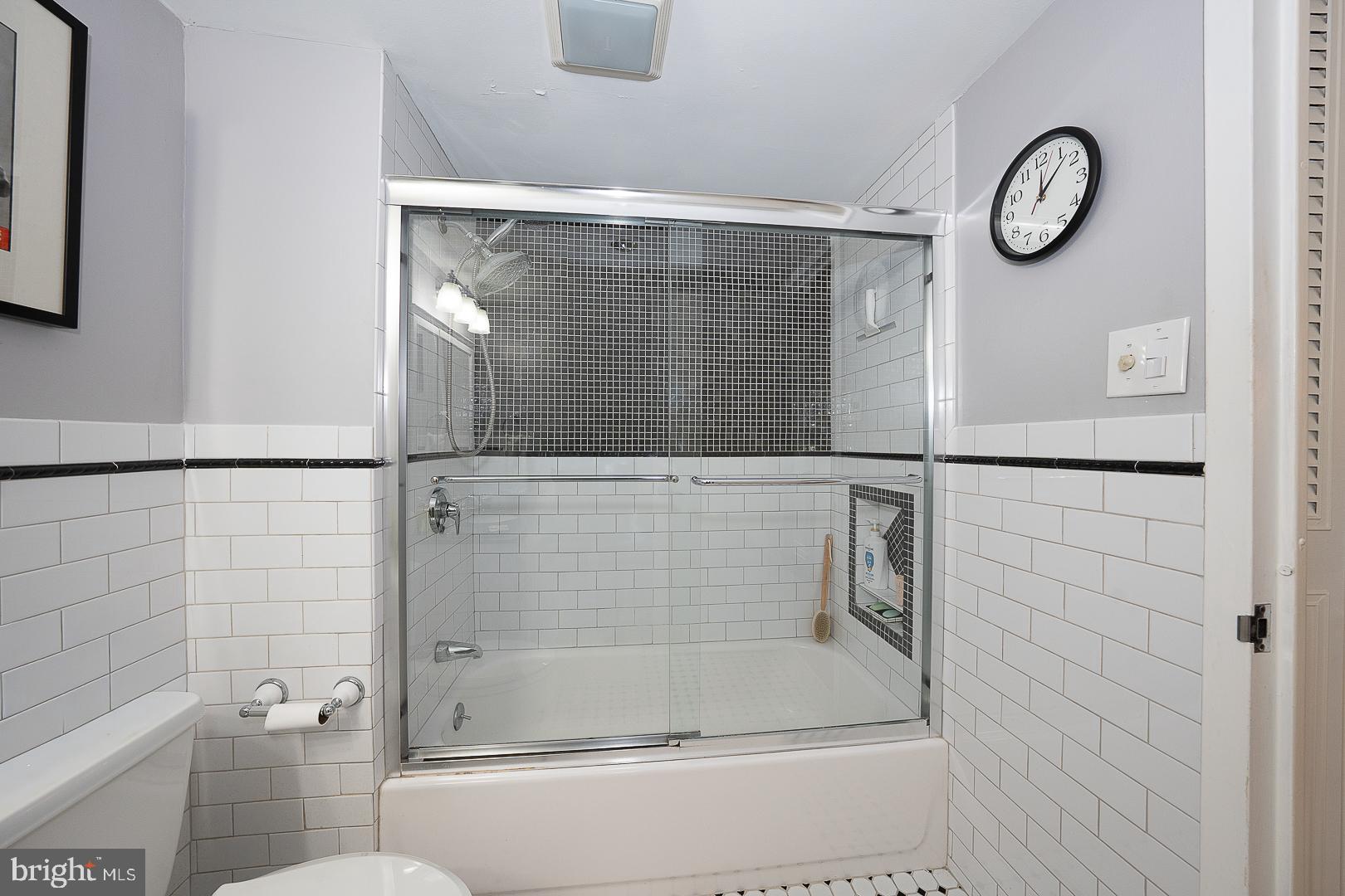 1919 Chestnut Street, Unit 2703 Philadelphia, PA 19103 - Photo 11 of 22