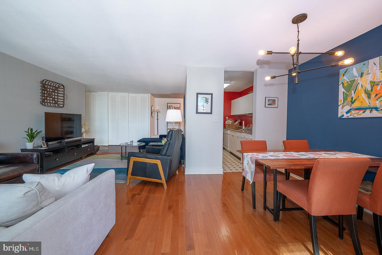 1919 Chestnut Street, Unit 2703 Philadelphia, PA 19103 - Photo 4 of 22
