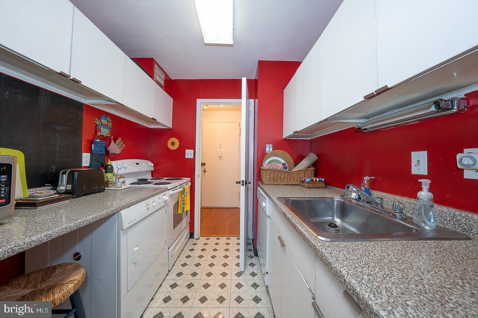 1919 Chestnut Street, Unit 2703 Philadelphia, PA 19103 - Photo 6 of 22