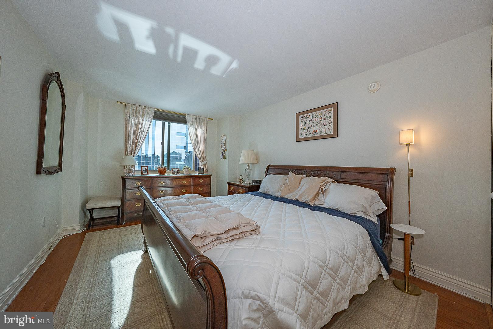 1919 Chestnut Street, Unit 2703 Philadelphia, PA 19103 - Photo 7 of 22