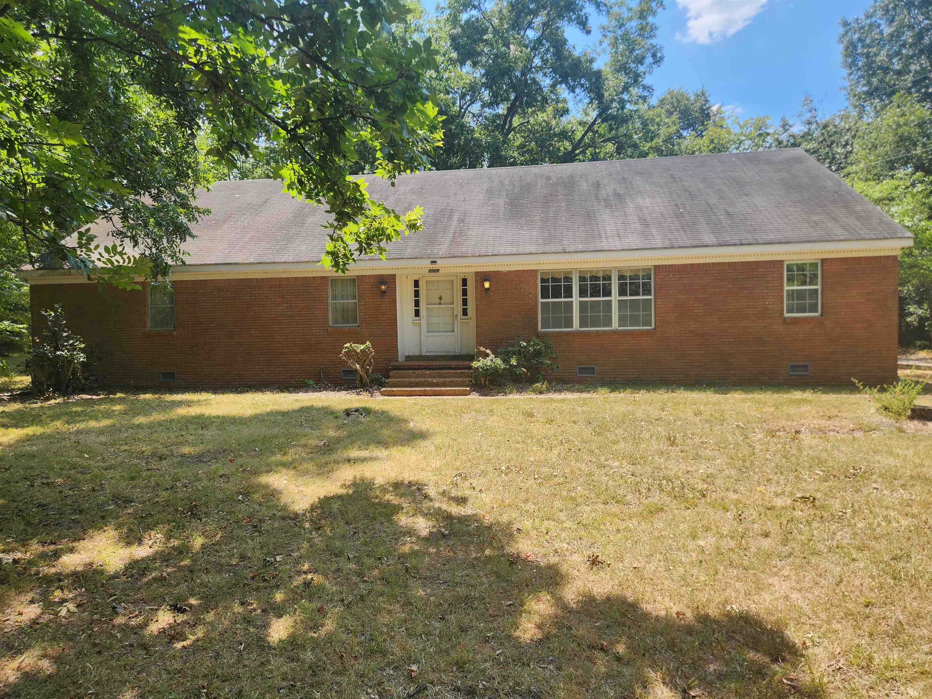 7505 Dexter Road Cordova, TN 38016 - Photo 1 of 27 Single story home with a front yard