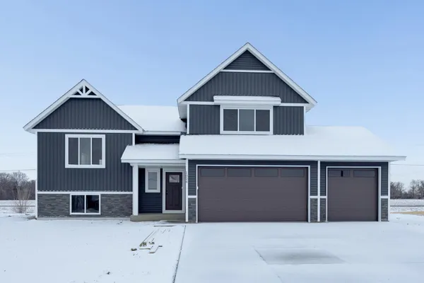 $379,900 | 1024 26th St Loop North, Sartell, MN 56377