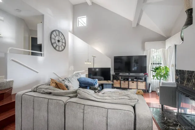 $800,000 | 11077 Scripps Ranch Boulevard, San Diego, CA 92131