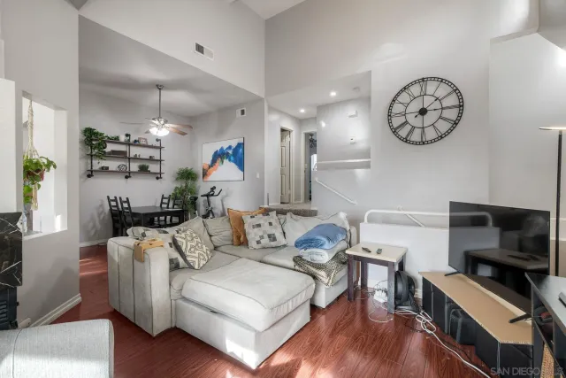 $800,000 | 11077 Scripps Ranch Boulevard, San Diego, CA 92131