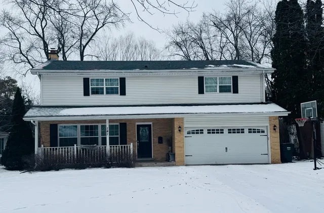 $699,000 | 141 South Kainer Avenue, Barrington, IL 60010