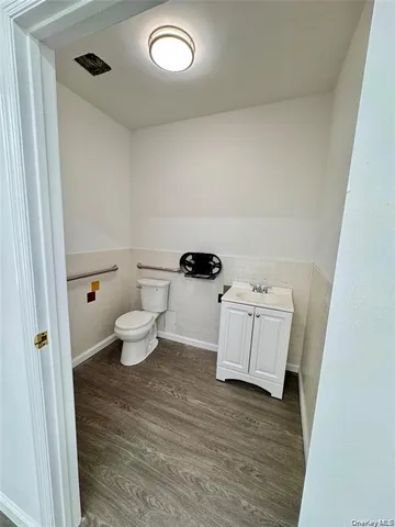 $1,798,000 | 67-05 Roosevelt Avenue | Woodside