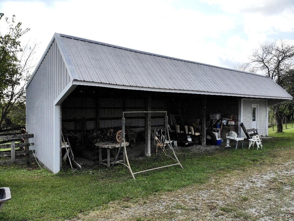 2142 Perry Rogers Road Lancaster, KY 40444 - Photo 21 of 52 73F4C823-9111-40AF-99E8-E066F5E4C10B