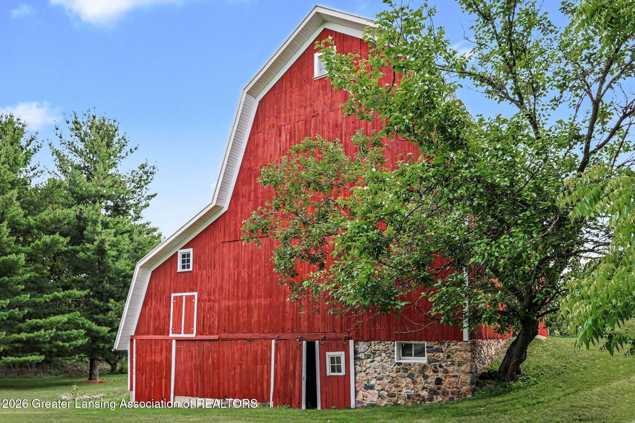 4666 Bunker Road Mason, MI 48854 - Photo 24 of 32 024_file_2279