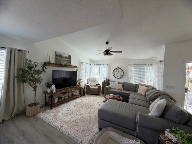 $364,900 | 2050 Dartmouth Court, Barstow, CA 92311