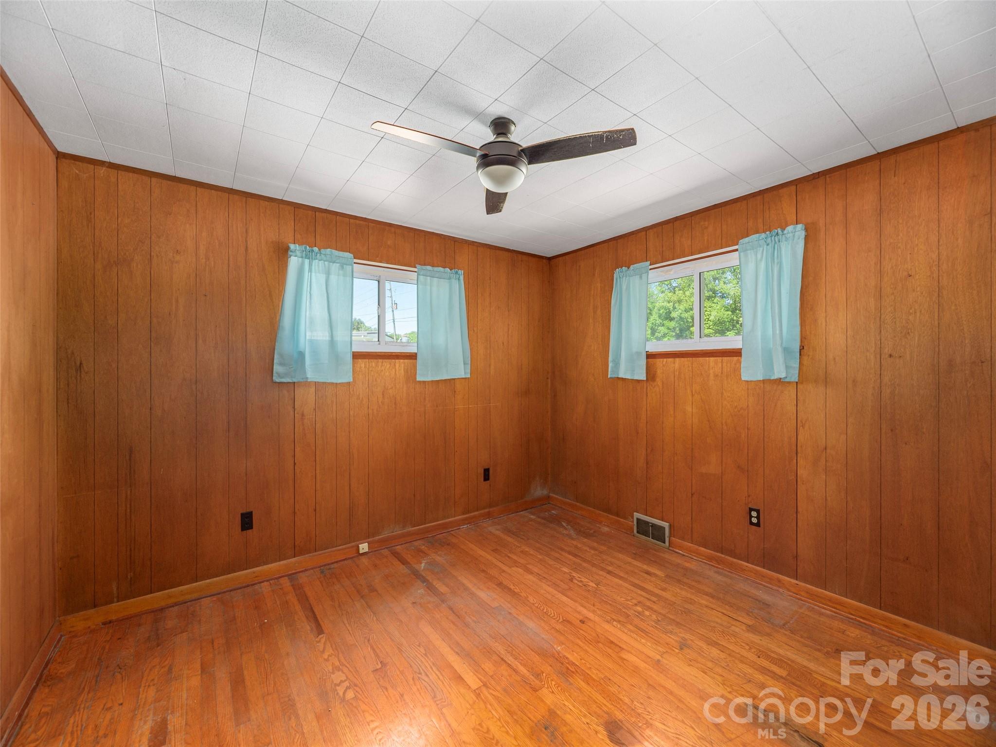 193 Old Howell Mill Road Waynesville, NC 28786 - Photo 7 of 23
