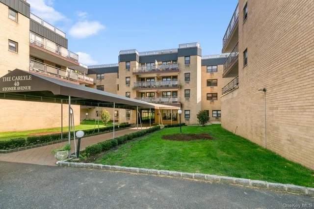 $550,000 | 40 Stoner Avenue, Unit 2F, Great Neck, NY 11021