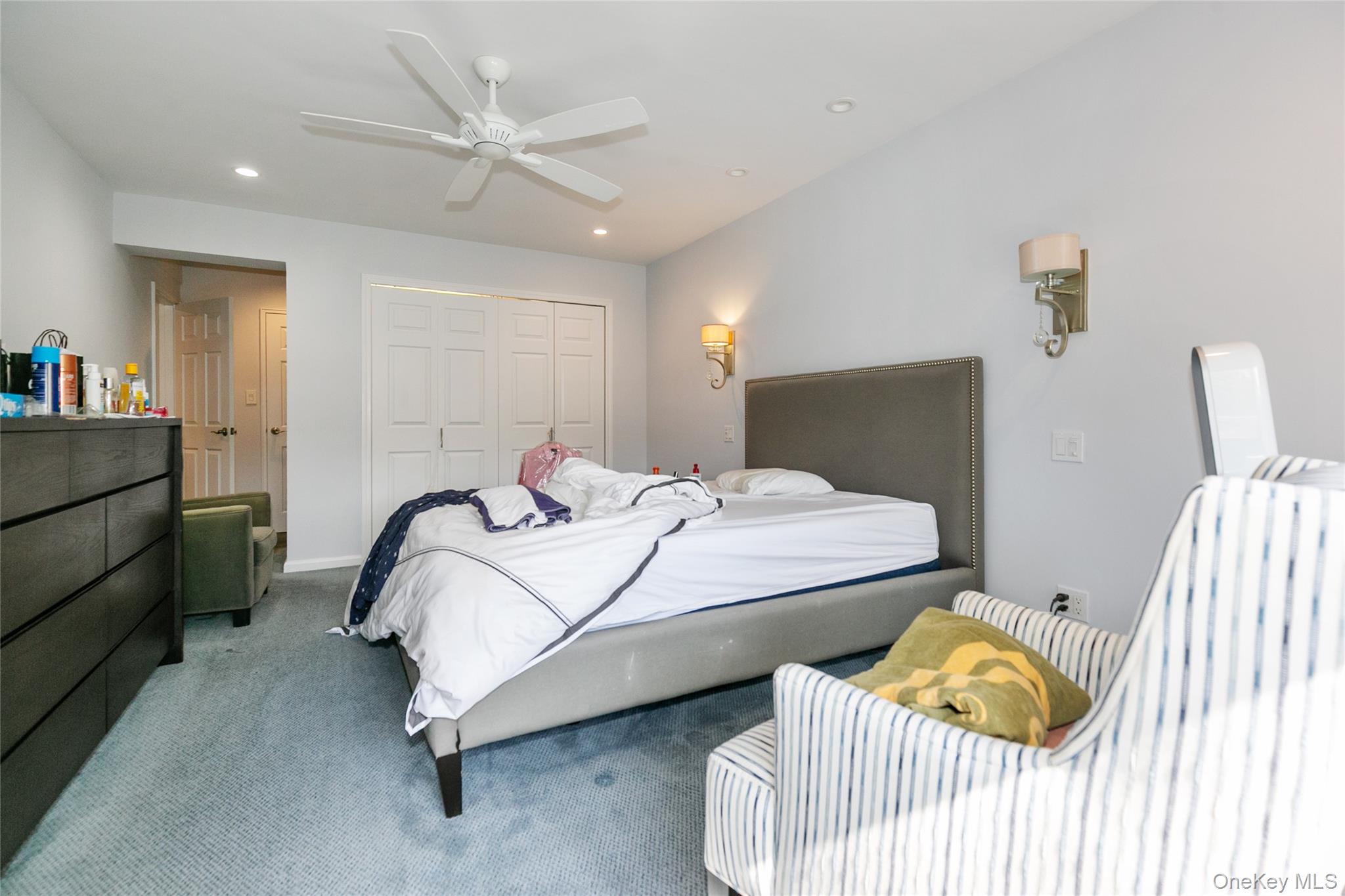 40 Stoner Avenue, Unit 2F Great Neck, NY 11021 - Photo 14 of 15 a bedroom with two bed and a lamp