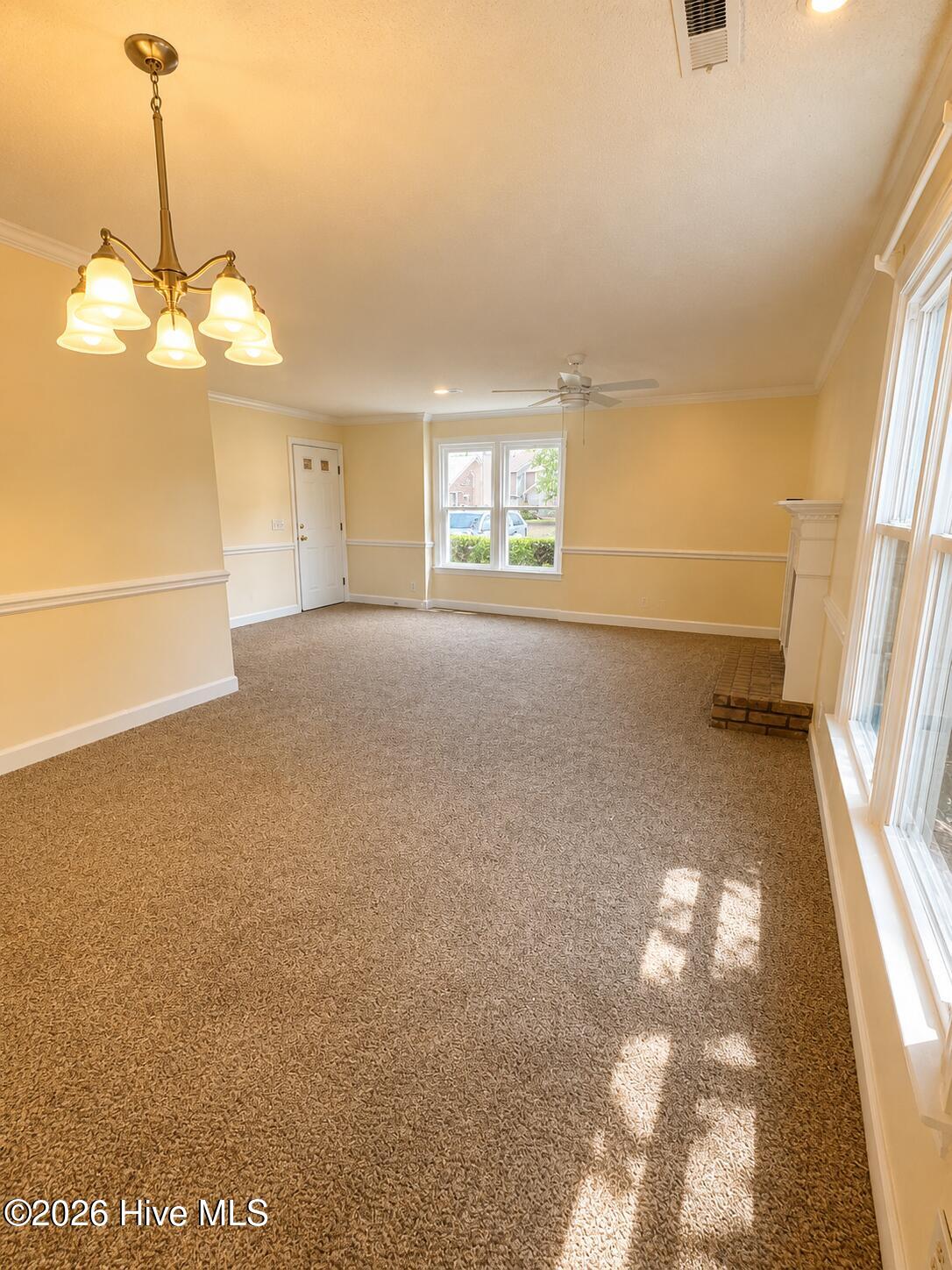 1827 Quail Ridge Road, Unit A Greenville, NC 27858 - Photo 3 of 17 Living Room
