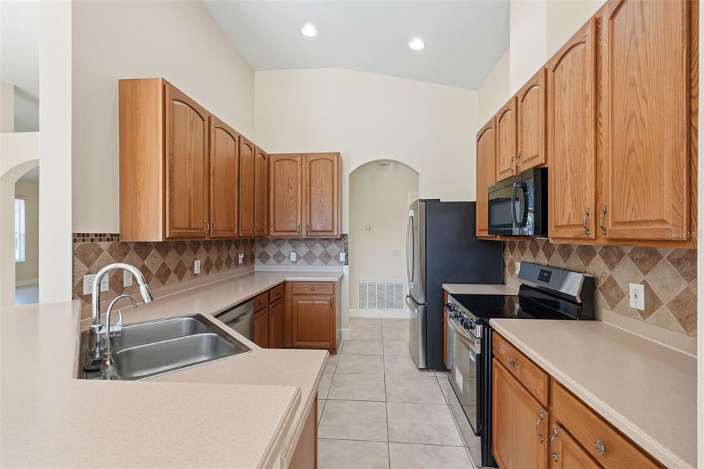 8801 Riverscape Way Tampa, FL 33635 - Photo 31 of 56