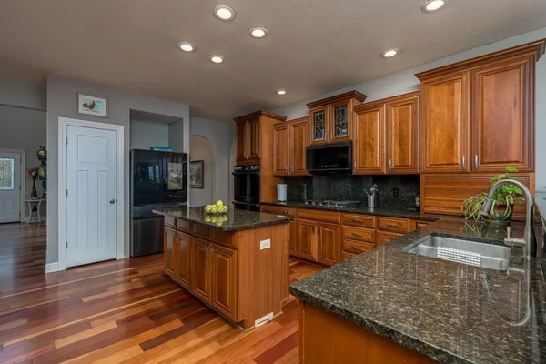 $699,900 | 6255 232nd Street West, Faribault, MN 55021