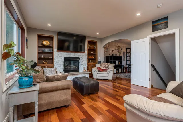 $724,900 | 6255 232nd Street West, Faribault, MN 55021