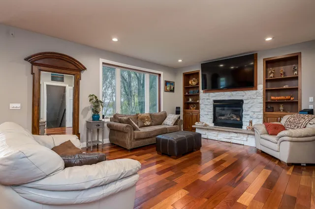 $724,900 | 6255 232nd Street West, Faribault, MN 55021