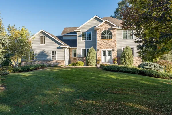 $699,900 | 6255 232nd Street West, Faribault, MN 55021