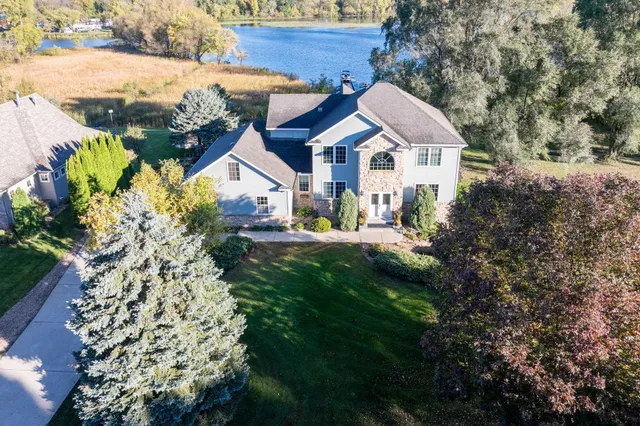 $699,900 | 6255 232nd Street West, Faribault, MN 55021