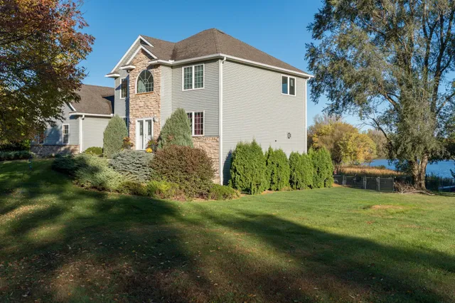 $699,900 | 6255 232nd Street West, Faribault, MN 55021