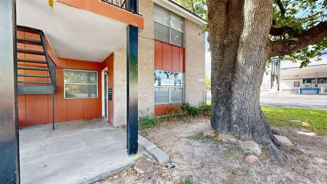 $950 | 3800 East 29th Street, Unit 18, Bryan, TX 77802