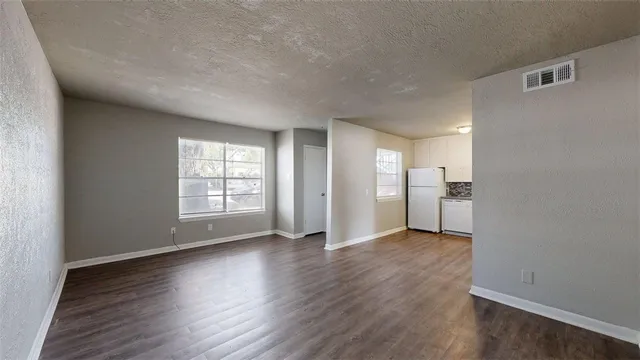 $950 | 3800 East 29th Street, Unit 18, Bryan, TX 77802