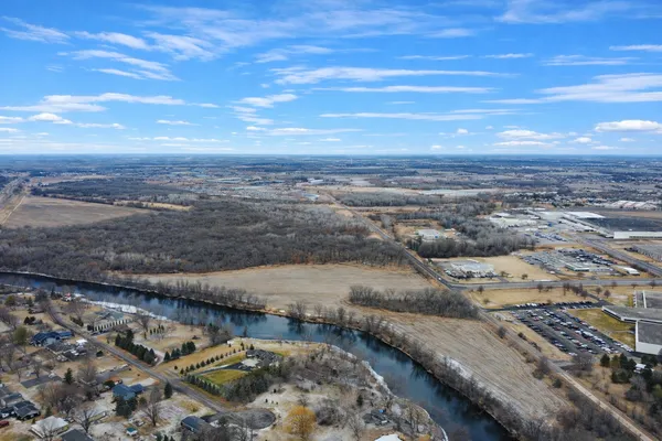 $1,899,898 | 6704-6868 Old Highway 52, St. Cloud, MN 56303