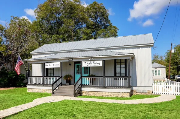 $995,000 | 108 North Washington Street, Round Top, TX 78954