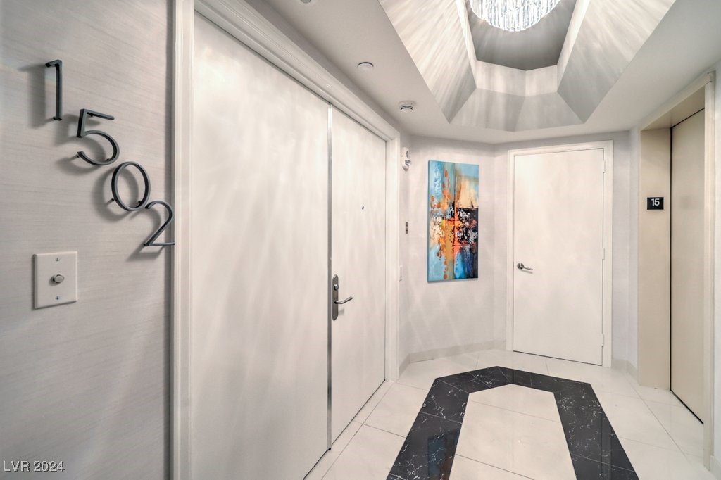 2777 Paradise Road, Unit 1502 Las Vegas, NV 89109 - Photo 2 of 56 Private elevator vestibule