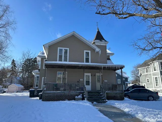 $279,900 | 116 North Broad Street, Elkhorn, WI 53121