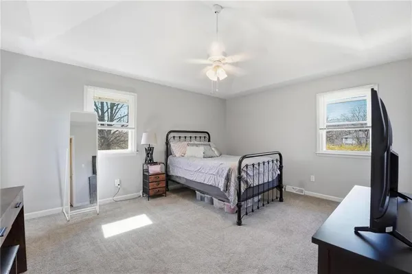 $384,900 | 6470 Southeast Horseshoe Drive, Holt, MO 64048