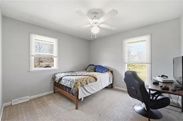 $384,900 | 6470 Southeast Horseshoe Drive, Holt, MO 64048