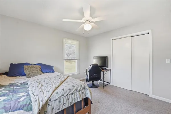 $384,900 | 6470 Southeast Horseshoe Drive, Holt, MO 64048