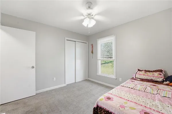 $384,900 | 6470 Southeast Horseshoe Drive, Holt, MO 64048