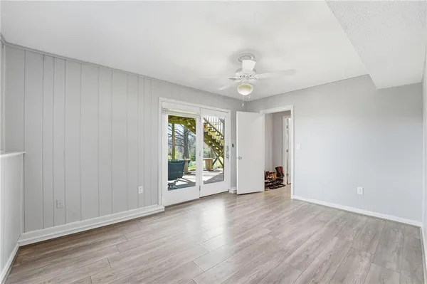 $384,900 | 6470 Southeast Horseshoe Drive, Holt, MO 64048