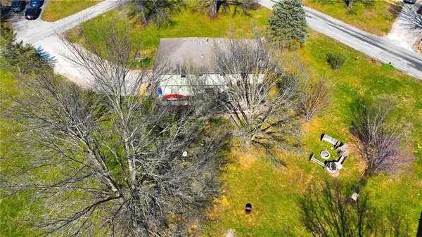 $384,900 | 6470 Southeast Horseshoe Drive, Holt, MO 64048