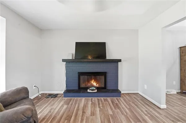 $384,900 | 6470 Southeast Horseshoe Drive, Holt, MO 64048