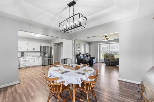 $384,900 | 6470 Southeast Horseshoe Drive, Holt, MO 64048