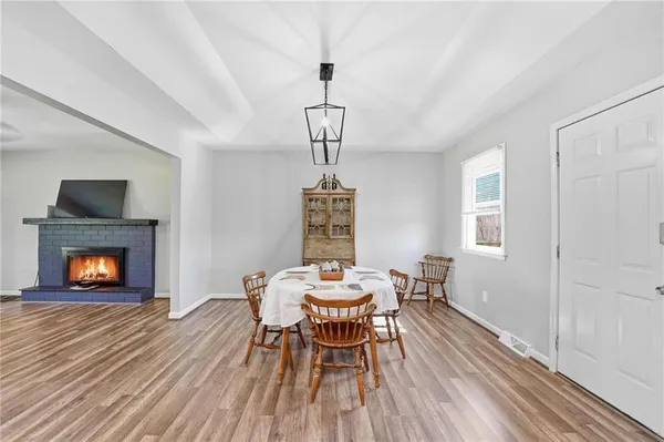 $384,900 | 6470 Southeast Horseshoe Drive, Holt, MO 64048