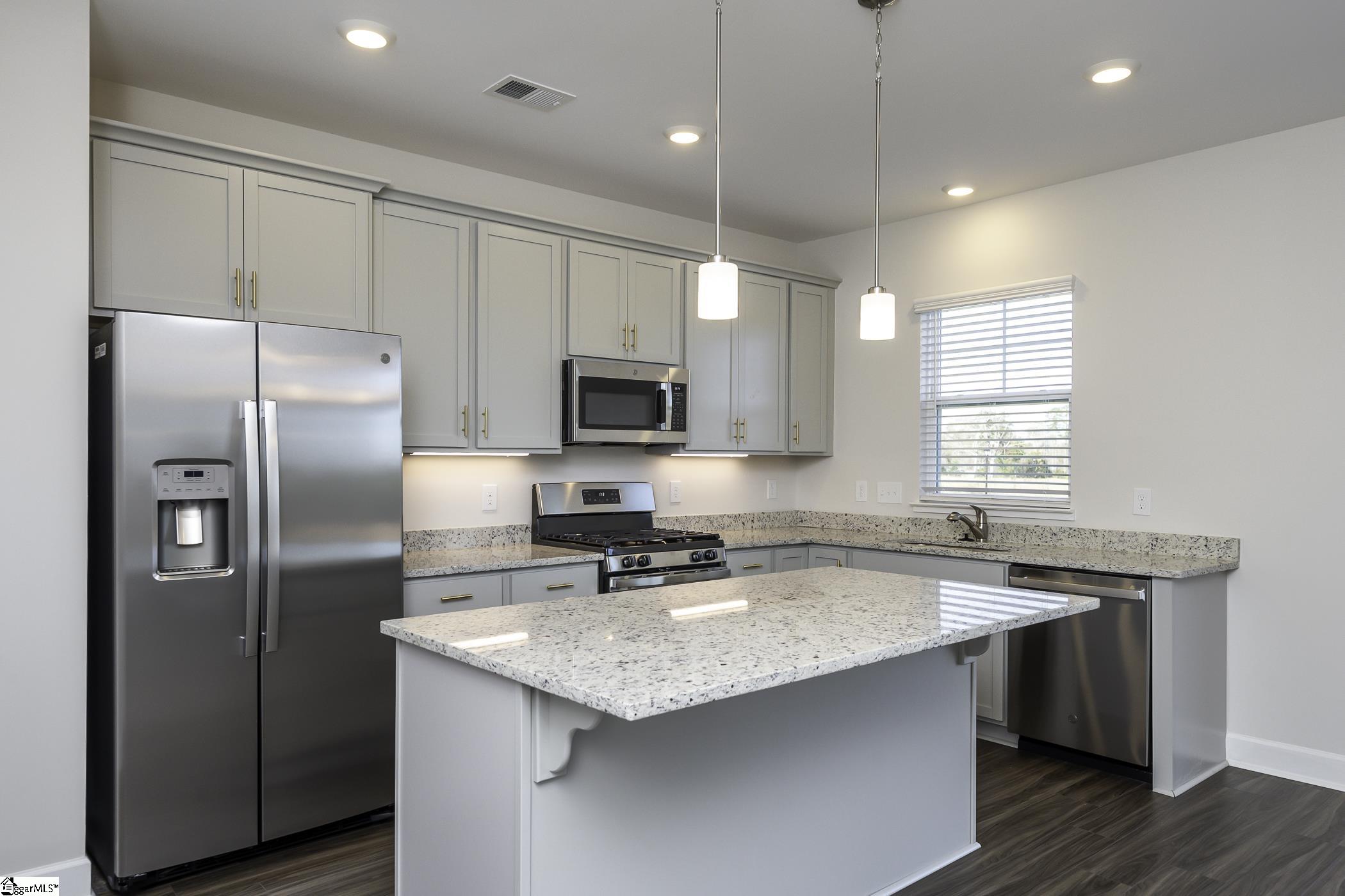 10 Callen Oak Way Greenville, SC 29607 - Photo 4 of 28 Gallery Image 4