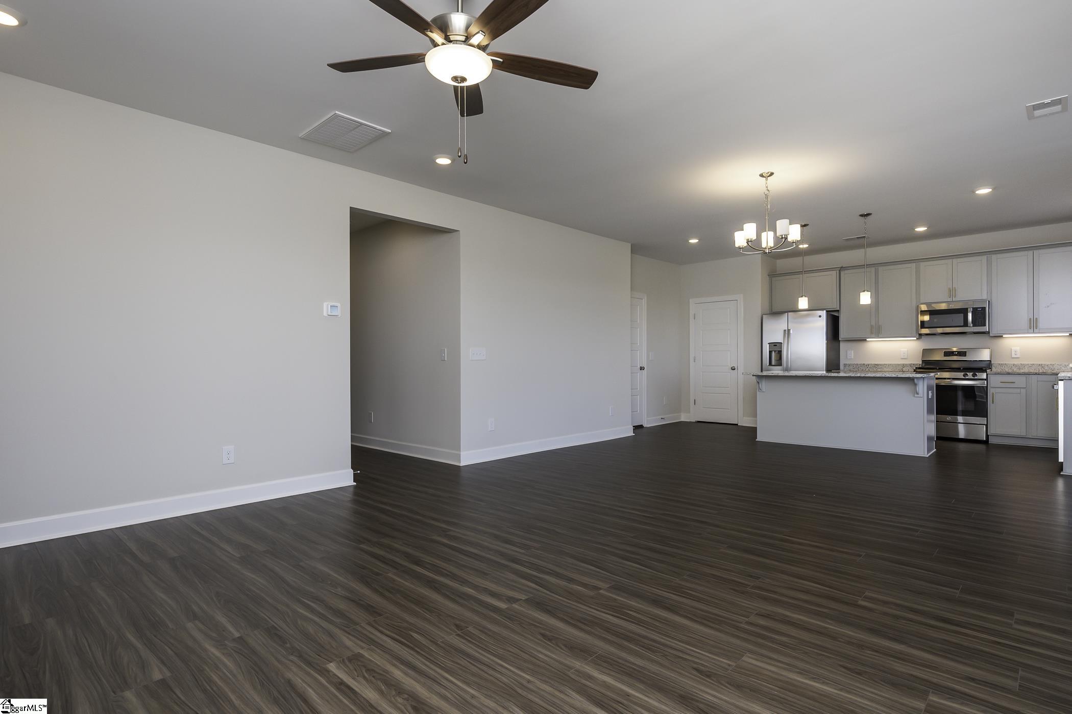 10 Callen Oak Way Greenville, SC 29607 - Photo 5 of 28 Gallery Image 5