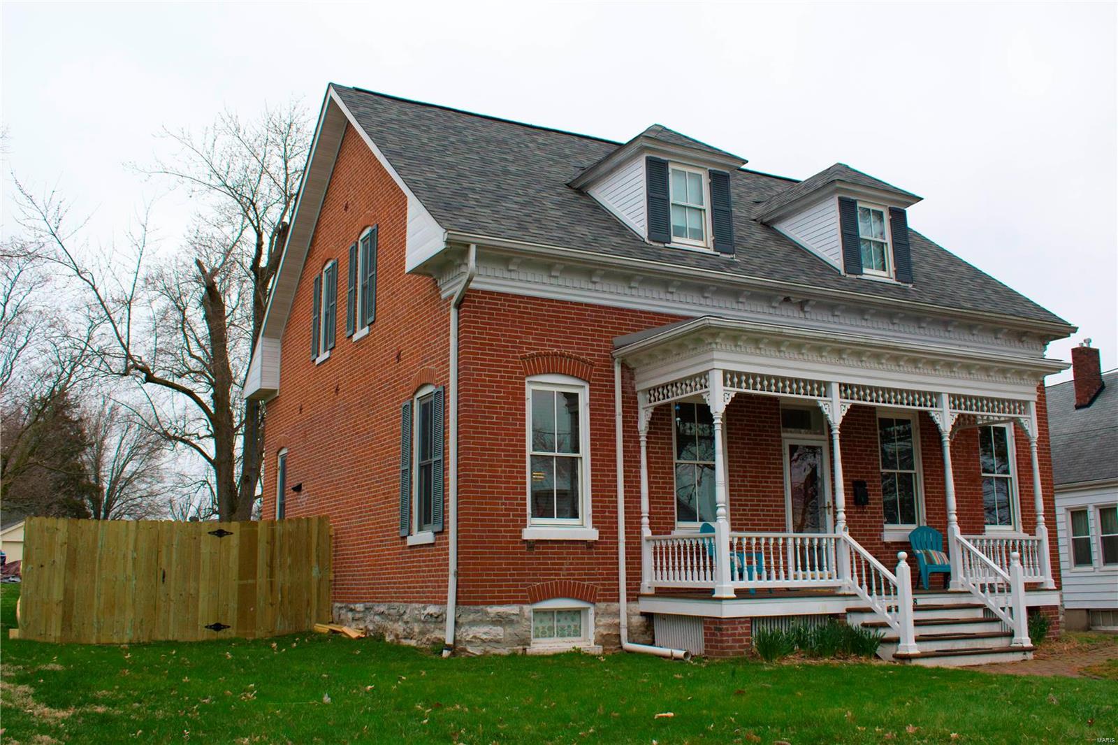 318 West 3rd Street Waterloo, IL 62298 - Photo 3 of 50