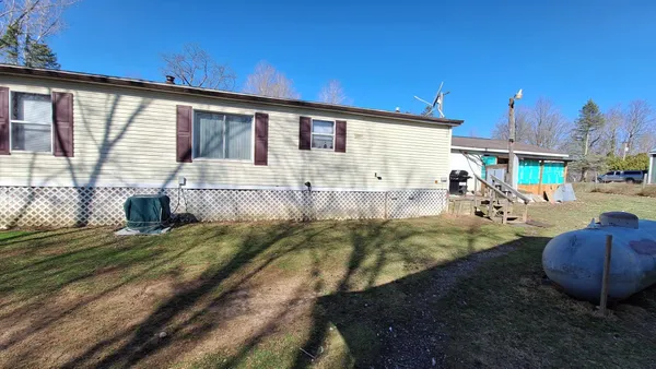 $179,900 | 2830 Hayes Road, Muir, MI 48860