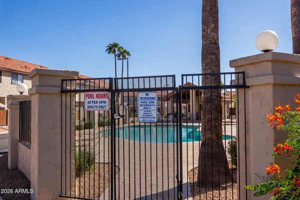 $199,900 | 286 West Palomino Drive, Unit 17, Chandler, AZ 85225