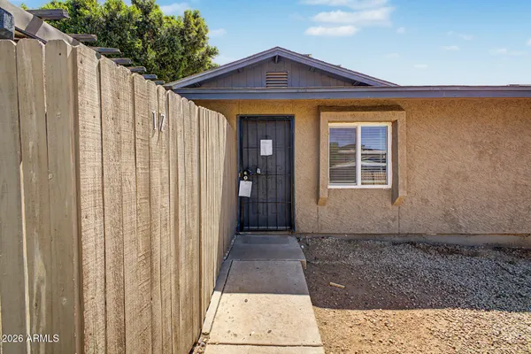 $199,900 | 286 West Palomino Drive, Unit 17, Chandler, AZ 85225