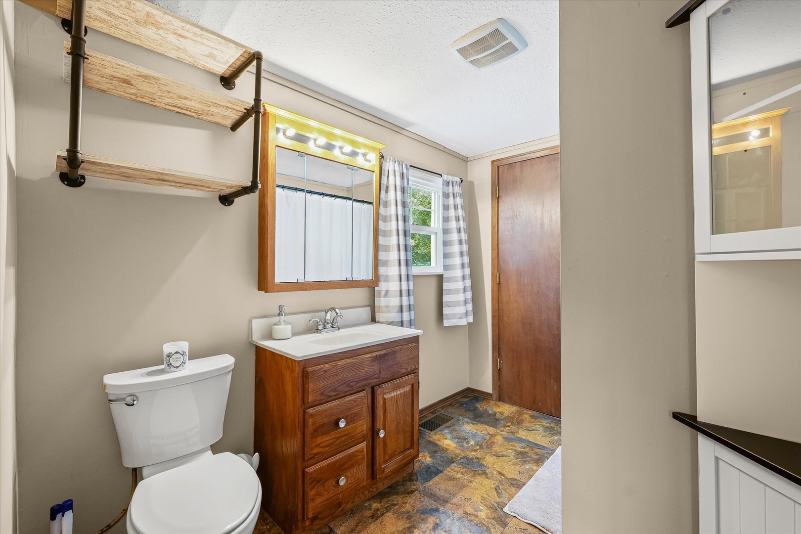 1910 Adams Street Tilton, IL 61833 - Photo 18 of 26